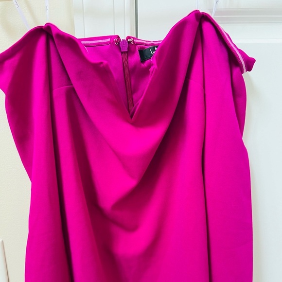 NWT cute stretchy purple/fuscia off the shoulder mini dress size medium - Picture 3 of 8